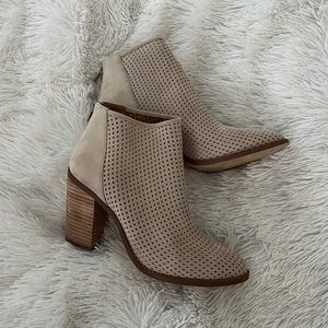 Abound beige booties